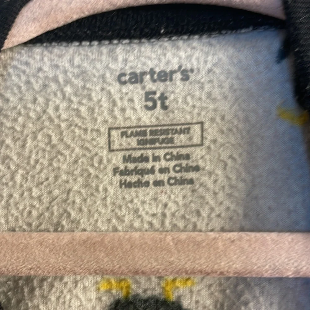 Carter’s 5T Winter/Holiday Penguin Onesie Footie Pjs Fleece Zip up Like New